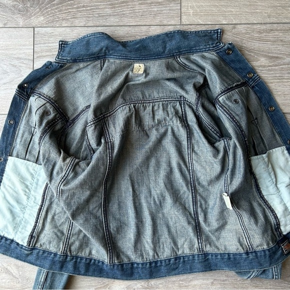Volcom Jean Jacket With Crochet Accents On the  Back Made in USA - Picture 10 of 16